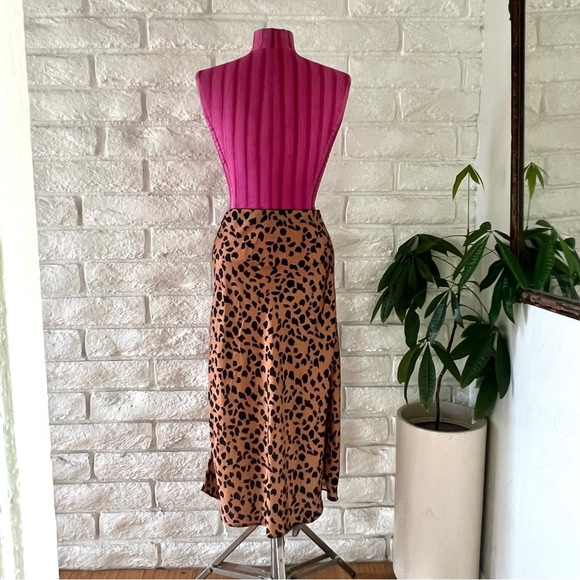 Urban Outfitters Animal Print Midi Skirt - Picture 7 of 7